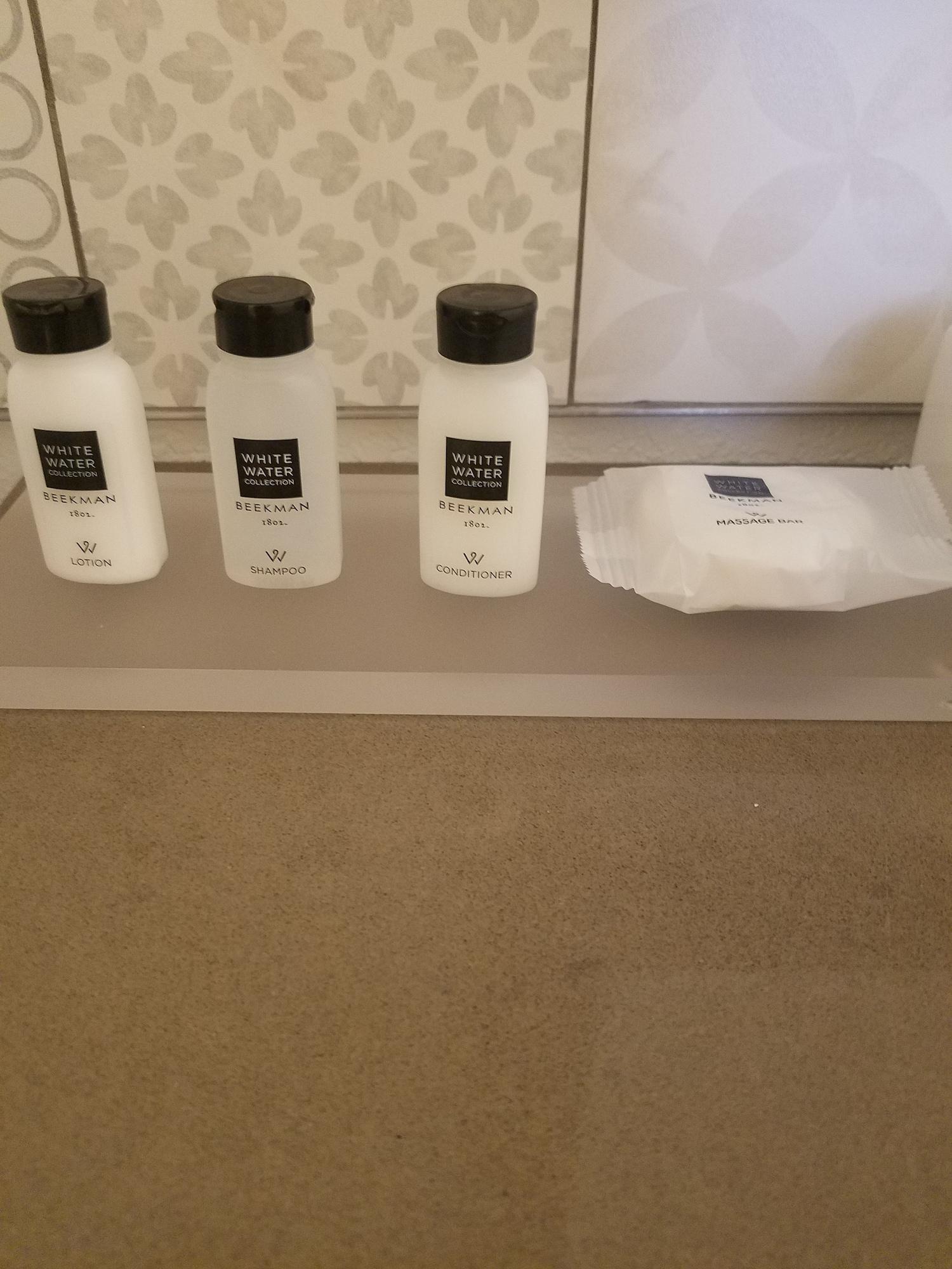Country & By Radisson, Chicago-hoffman Hotel 3*