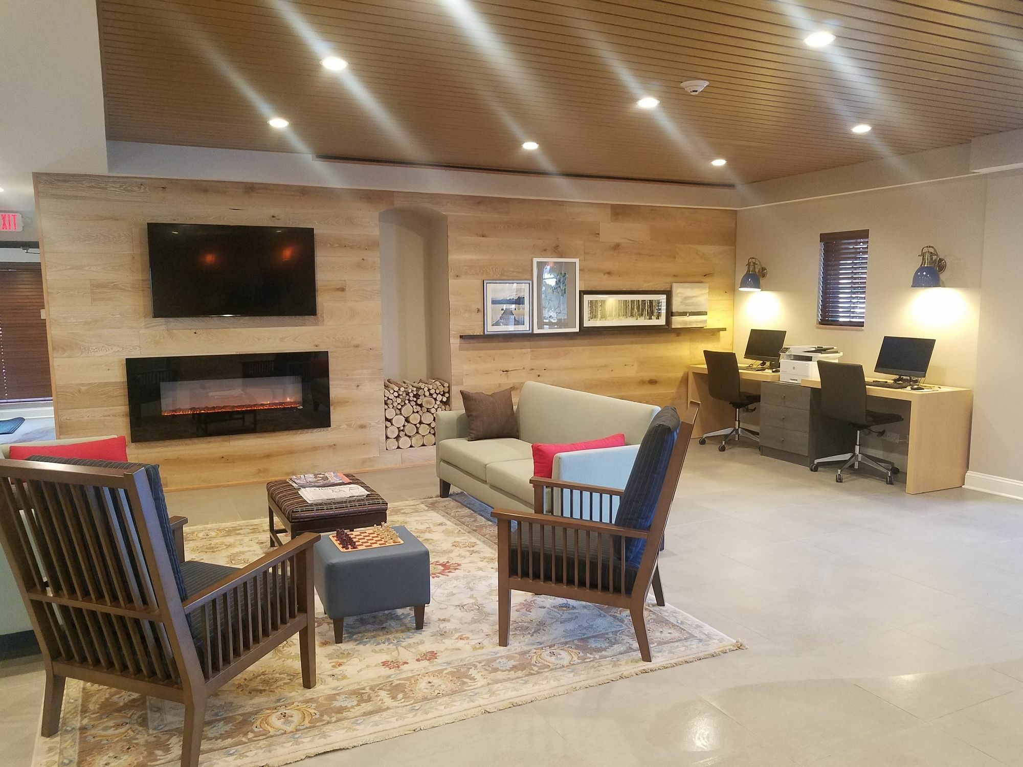 Country & By Radisson, Chicago-hoffman Hotel