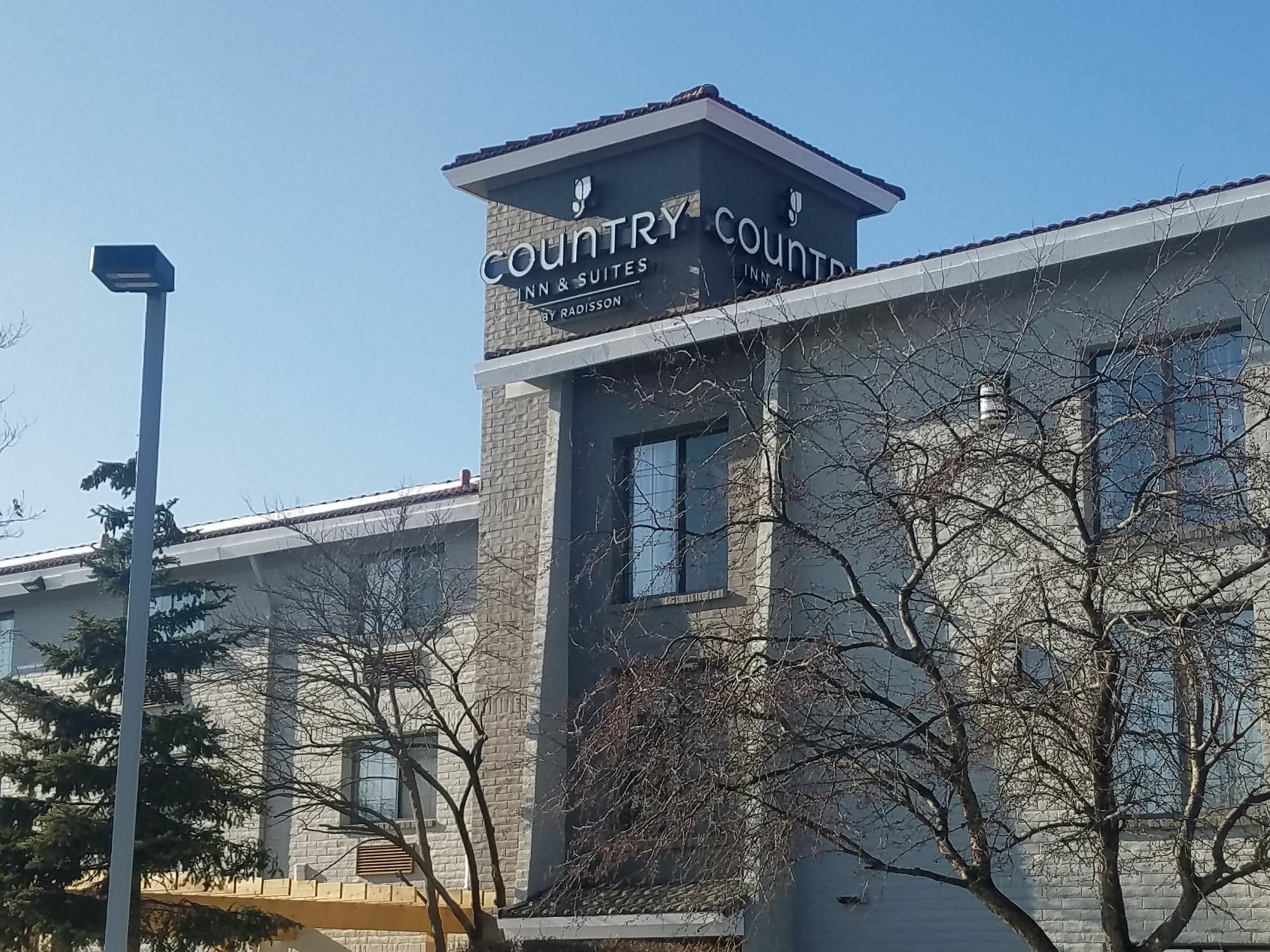 Hotel Country & By Radisson, Chicago-hoffman